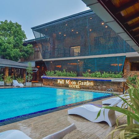 The Full Moon Hotel Katunayaka Exterior foto