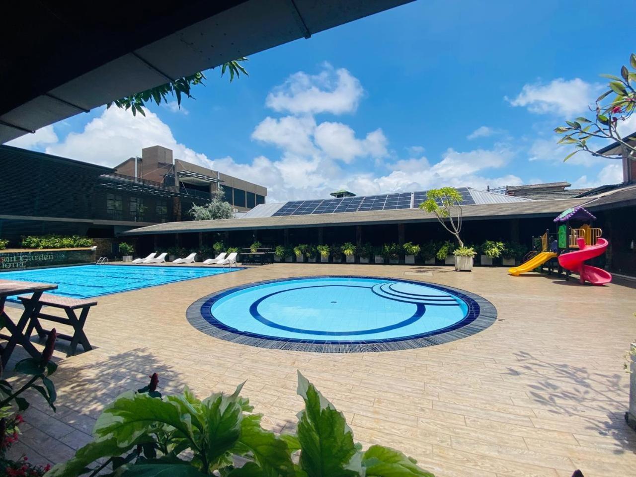 The Full Moon Hotel Katunayaka Exterior foto